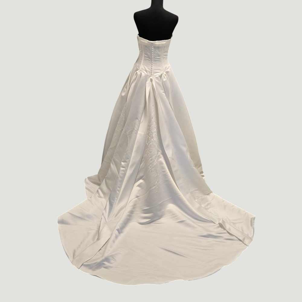 Justin Alexander Ivory Satin Strapless Ball Gown Wedding Dress 8820 Size 8 NEW